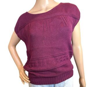 Vintage Southern Lady Cap Sleeve Magenta Crewneck Knit Sweater Vest Size Small